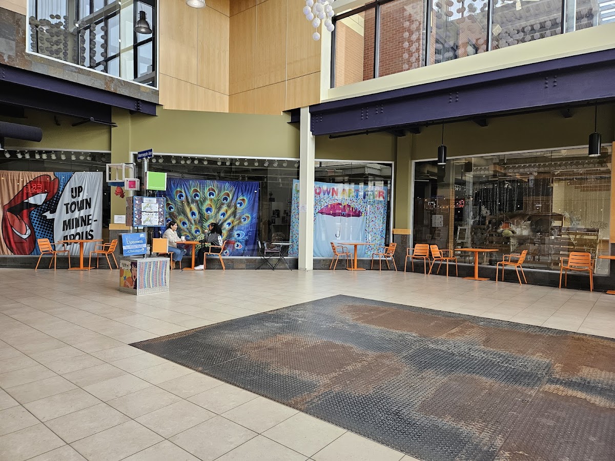 Curioso Coffee Bar: Uptown logo