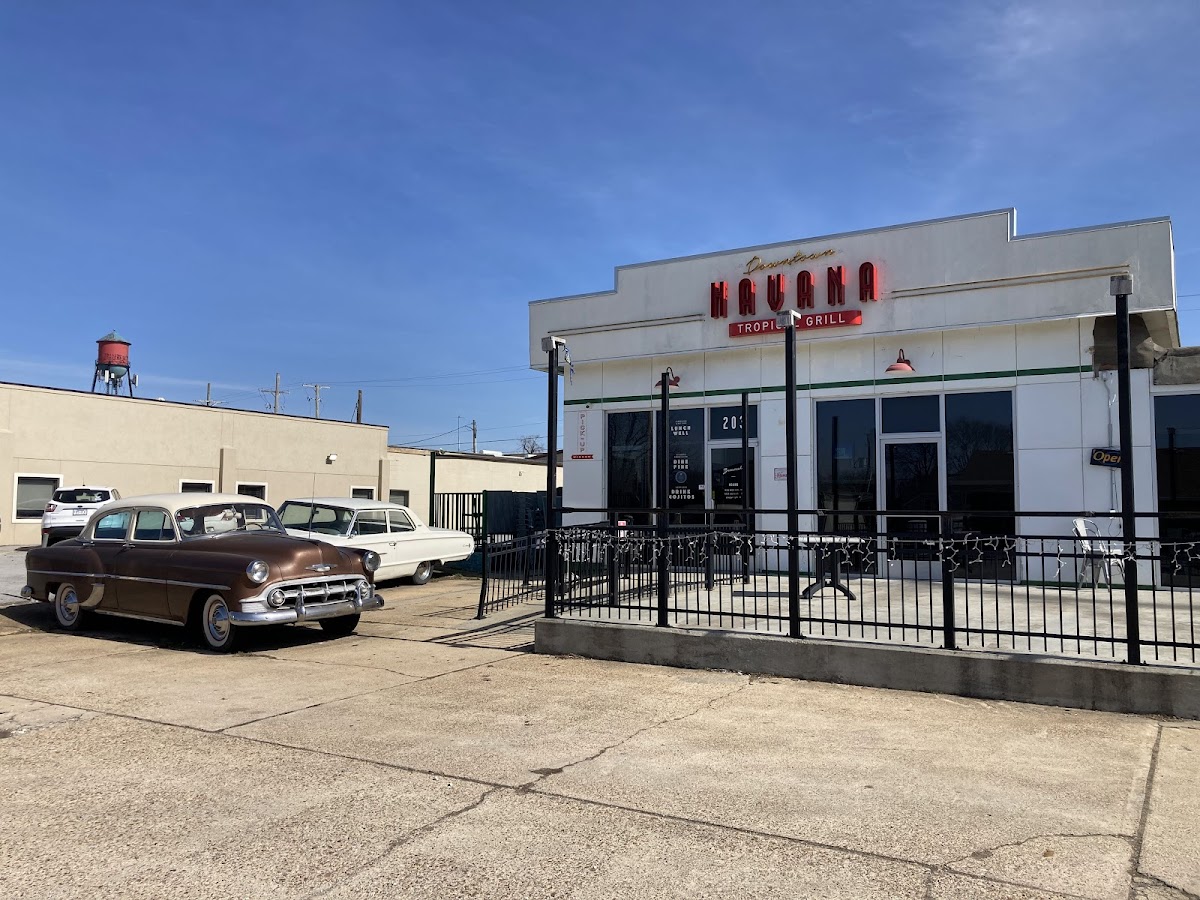 Havana Tropical Grill Restaurant logo