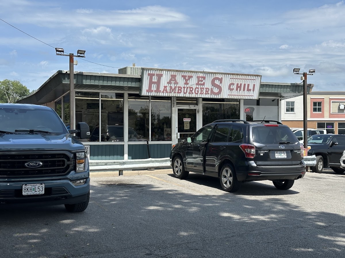Hayes Hamburger and Chili