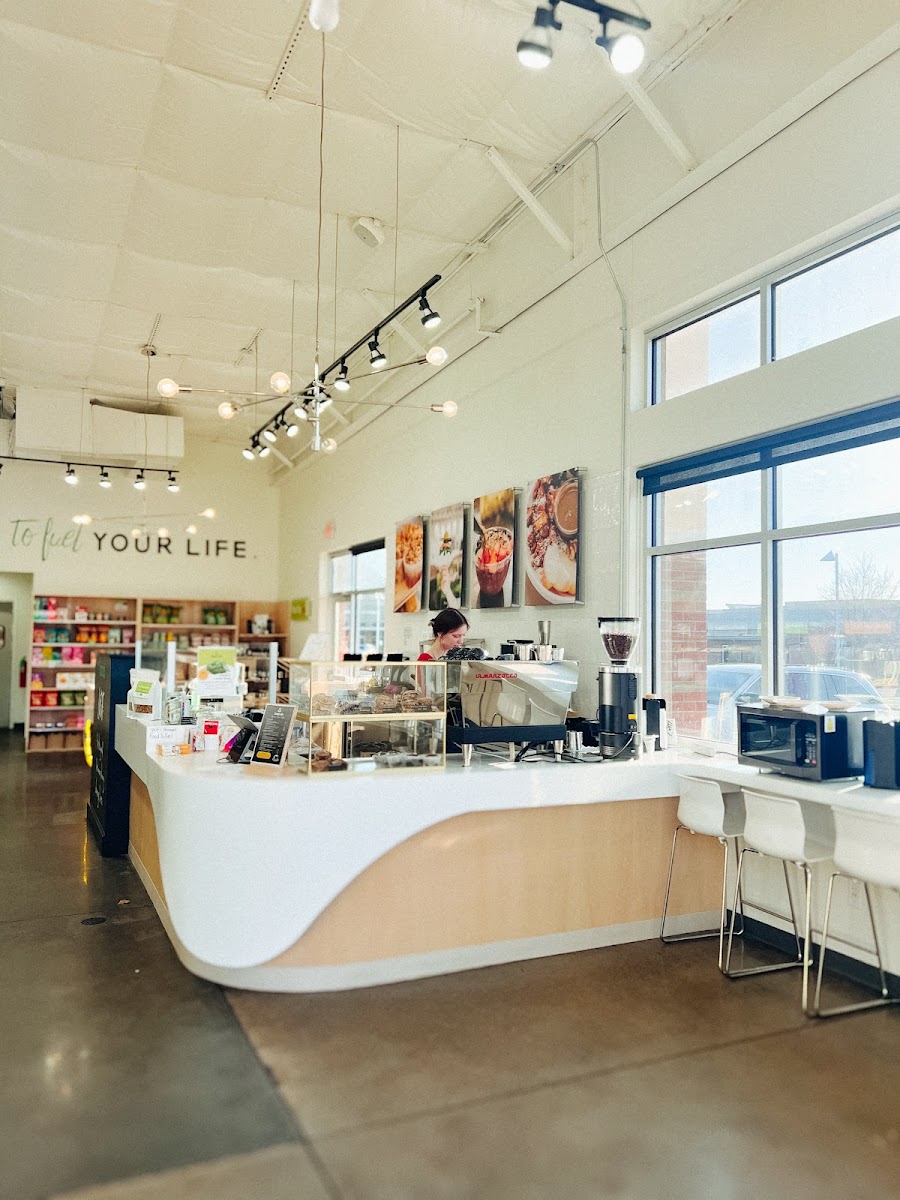 SnackLab - Clean Eats & Coffee logo