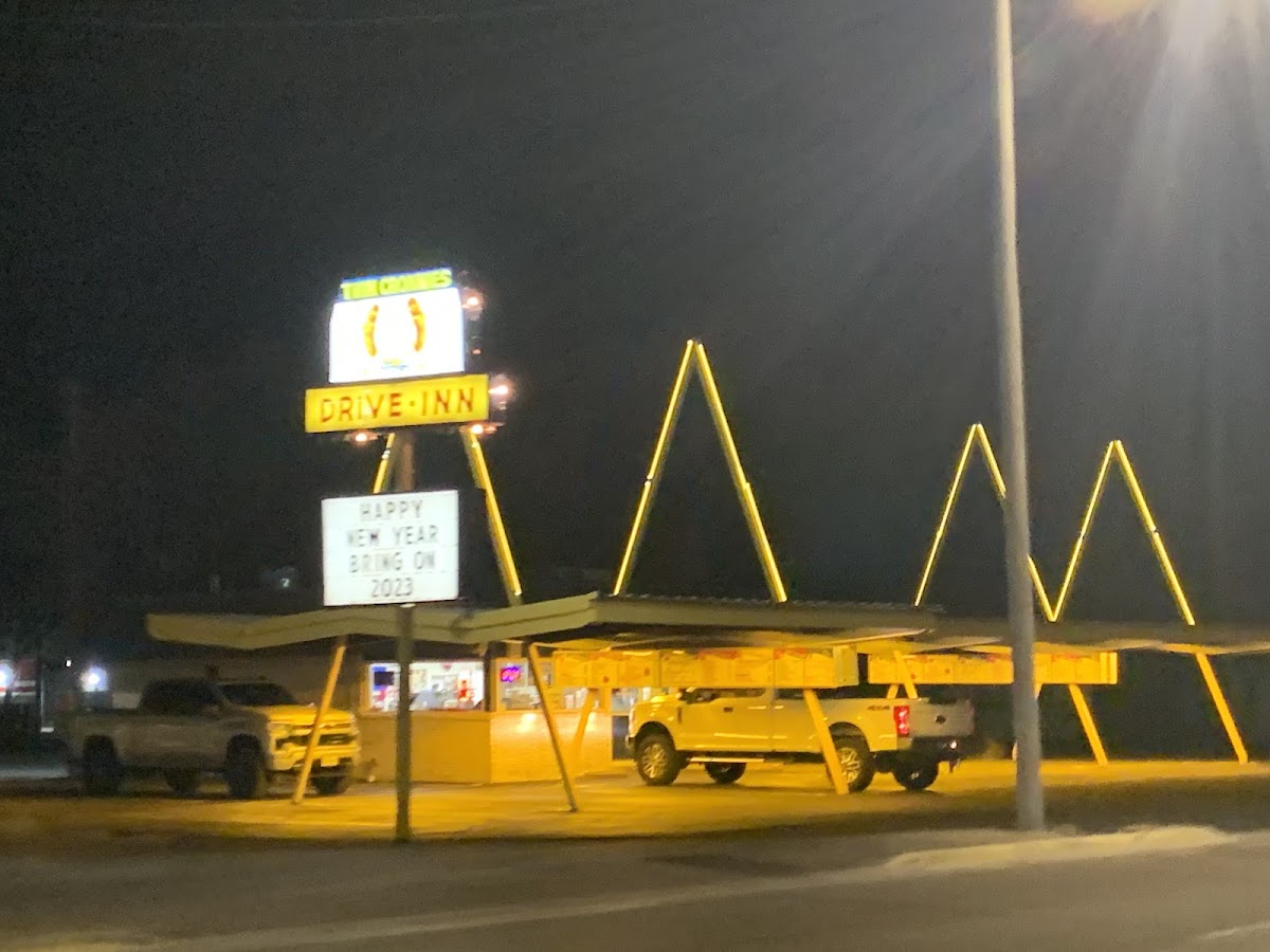 Twin Cronnie Drive-In