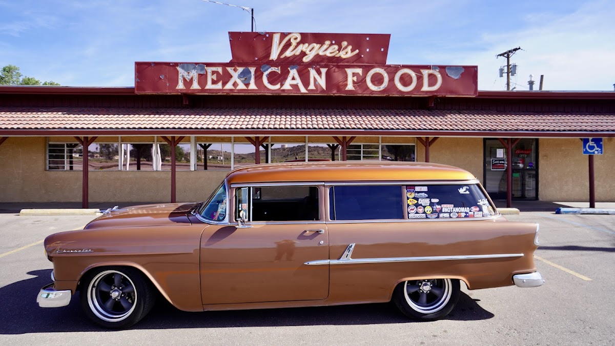 Virgie's Restaurant & Lounge