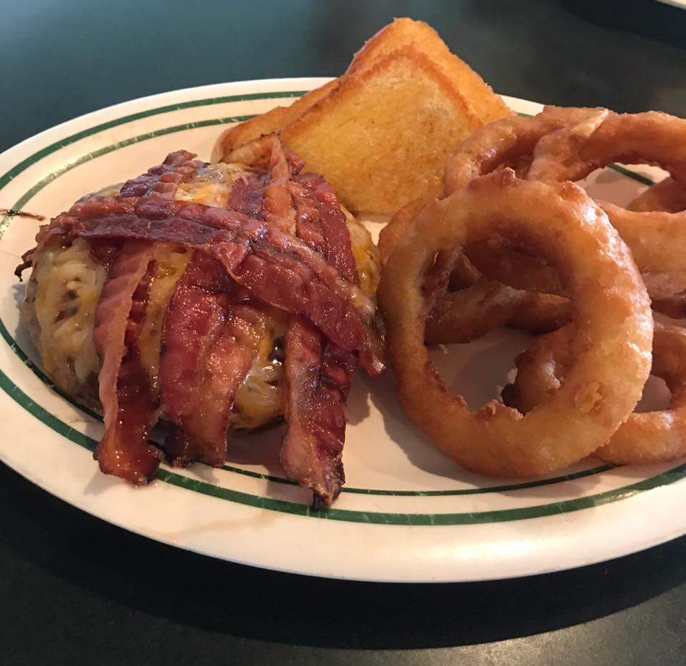 Goldies Patio Grill Picture - Goldie's Patio Grill American in Pryor, OK