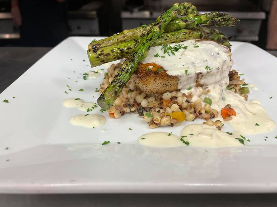 Grand Lake Public House Picture - Grand Lake Public House American in Grove, OK