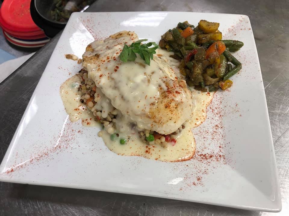 Grand Lake Public House Picture - Grand Lake Public House American in Grove, OK