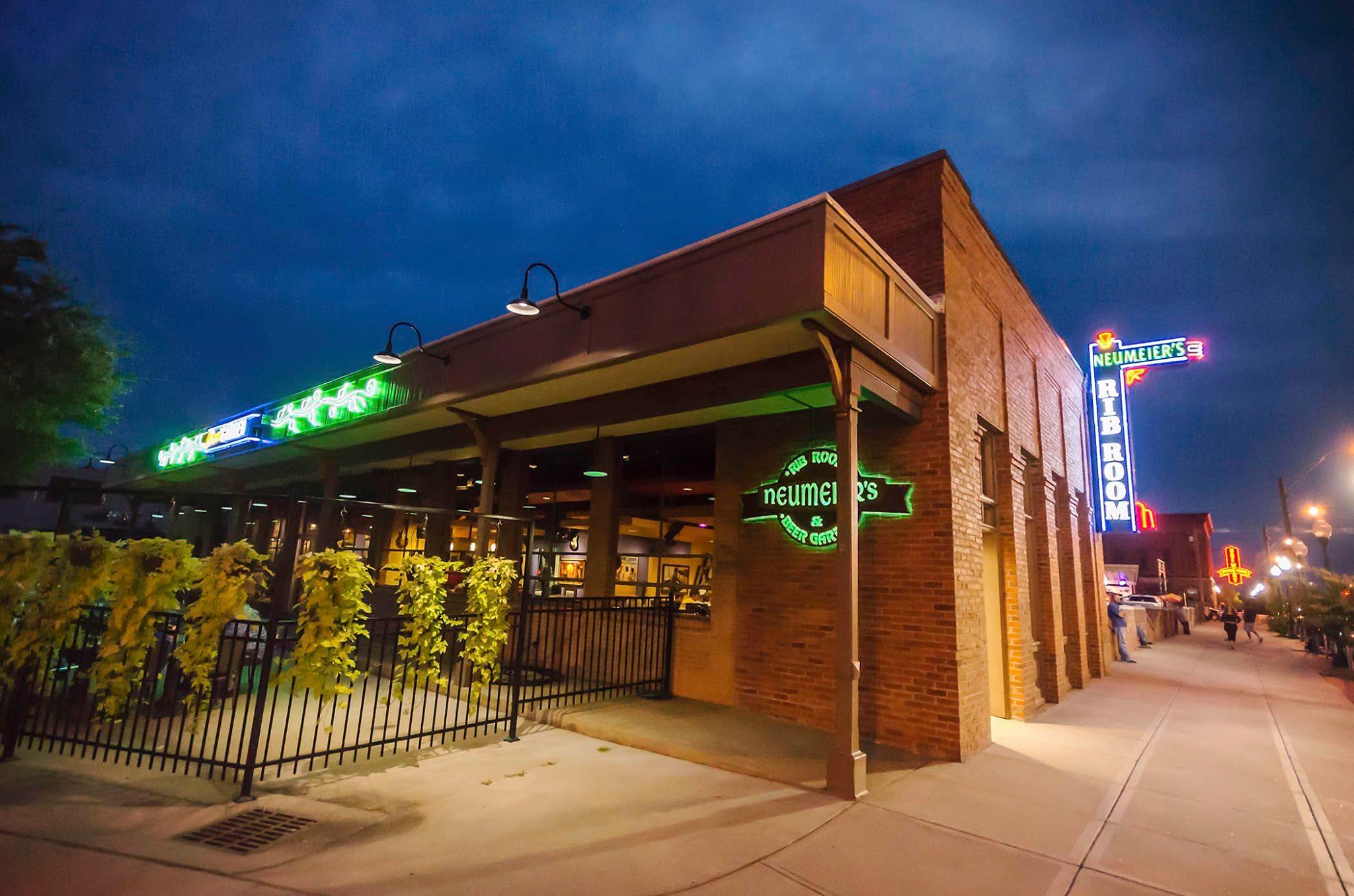 Neumeiers Rib Room Picture - Neumeier's Rib Room Bar in Fort Smith, AR