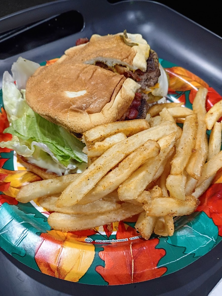 A Lil Bit Of Sugar Food Truck Food Photo - A Lil Bit Of Sugar Food Truck American in Gravette, AR