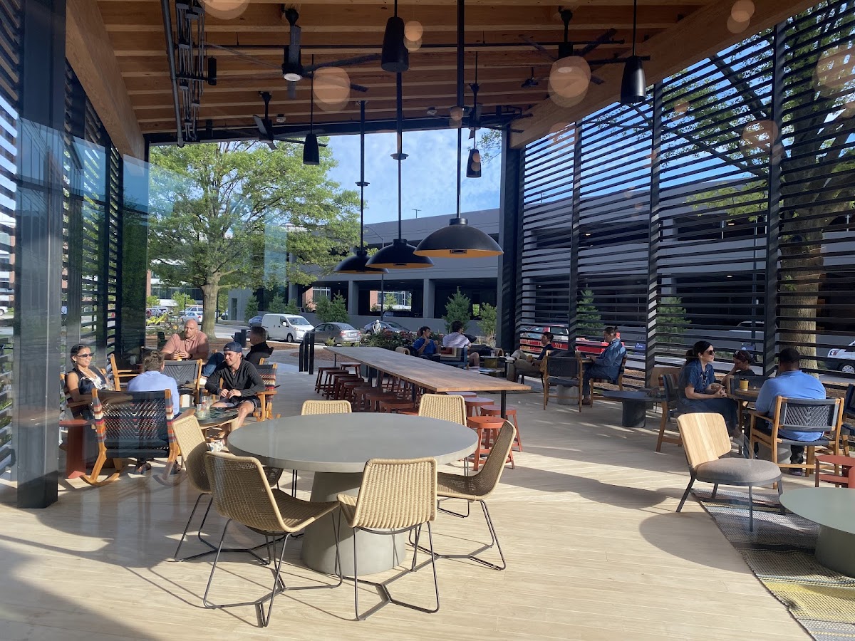 Airship Coffee on The Porch Exterior Photo - Airship Coffee on The Porch Cafe in Bentonville, AR