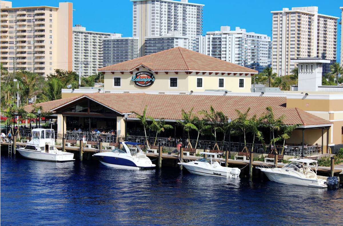 Bokamper's Sports Bar & Grill Exterior Photo - Bokamper's Sports Bar & Grill Bar & Grill in Fort Lauderdale, FL