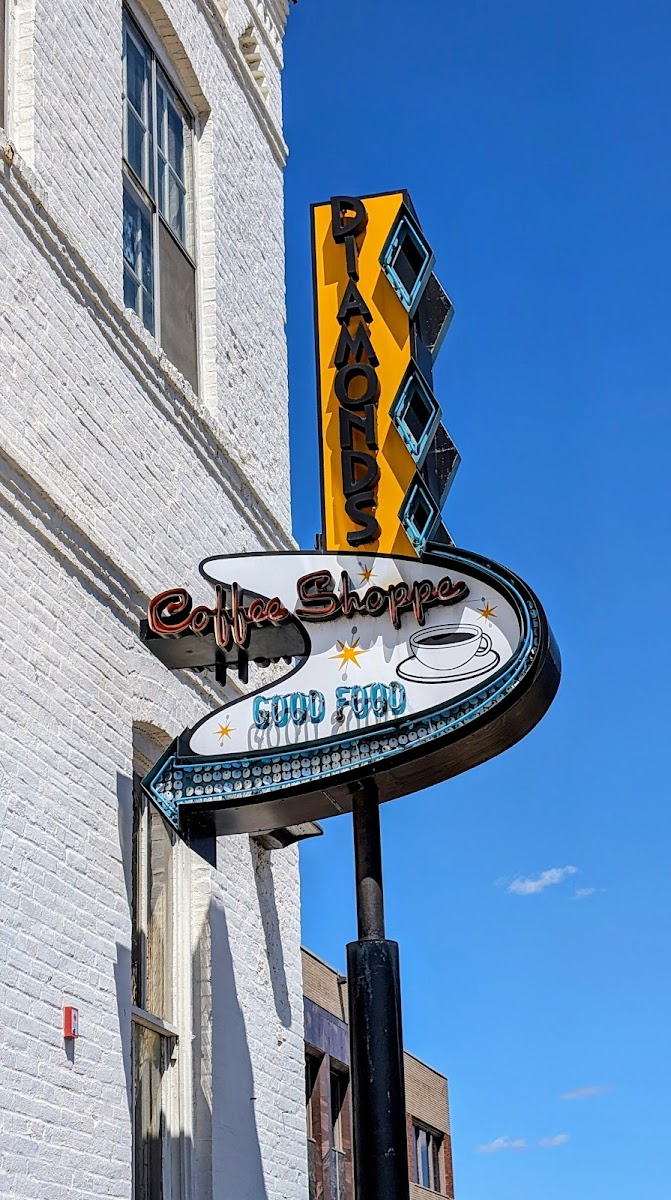 Diamonds Coffee Shoppe Exterior Photo - Diamonds Coffee Shoppe Cafe in , 