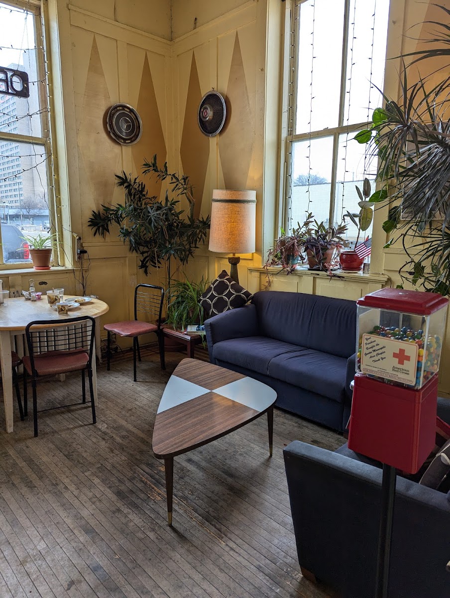 Diamonds Coffee Shoppe Interior Photo - Diamonds Coffee Shoppe Cafe in , 