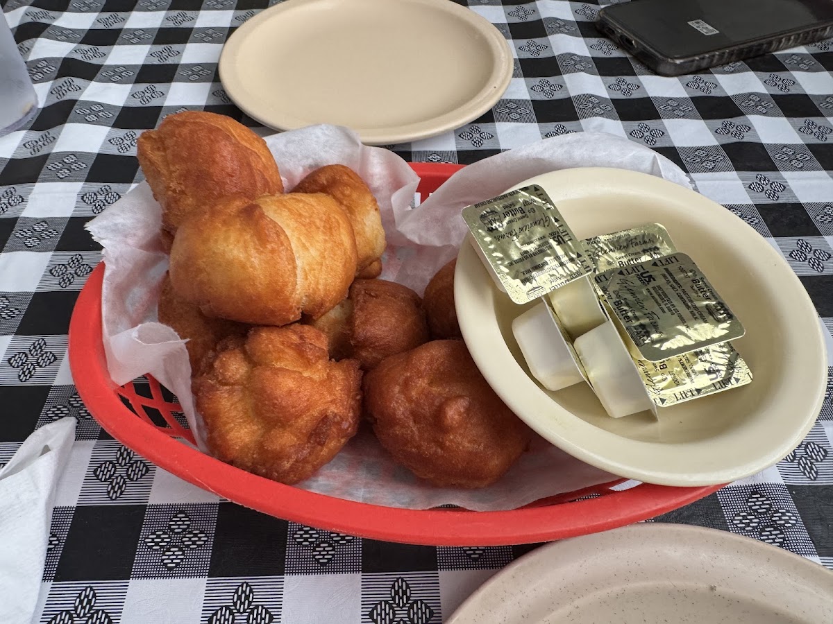 Doe's Eat Place Food Photo - Doe's Eat Place Steakhouse in Bentonville, AR