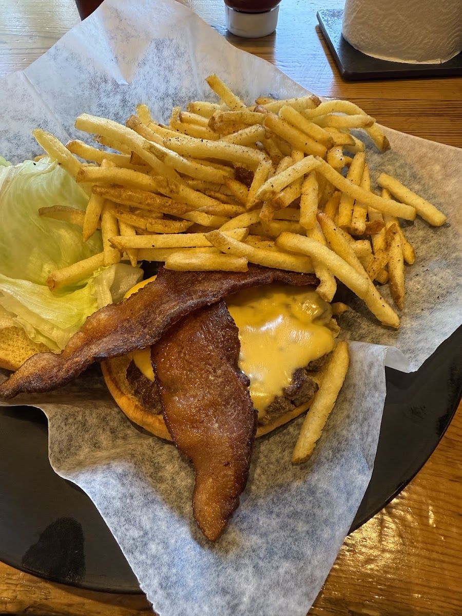 Double Dogs Food Photo - Double Dogs Bars in Nashville, TN