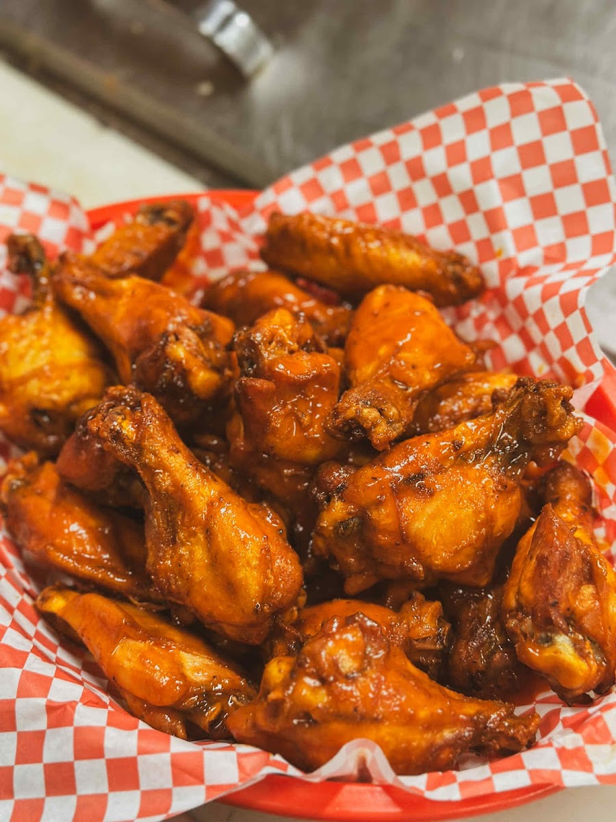 Eddy's Sports Bar Food Photo - Eddy's Sports Bar Bars in Pea Ridge, AR