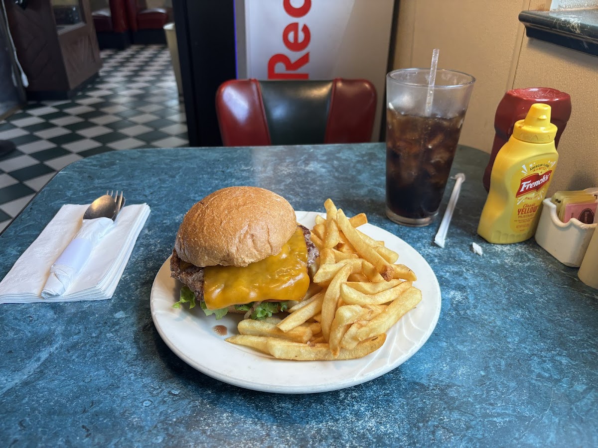 Gabbys Diner Food Photo - Gabbys Diner American in Milan, NM