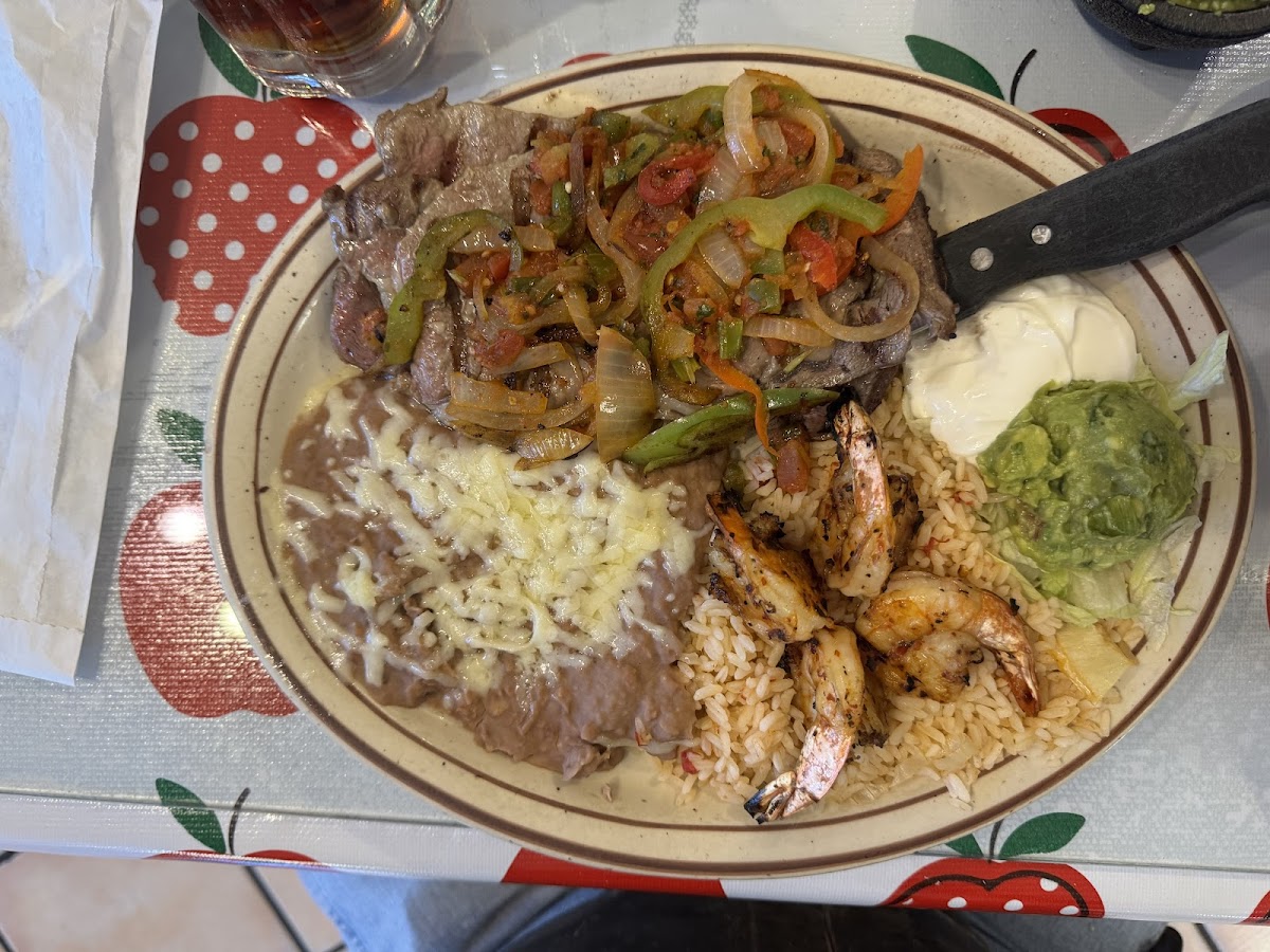 Guadalajara Grill Food Photo - Guadalajara Grill American in Taos, NM