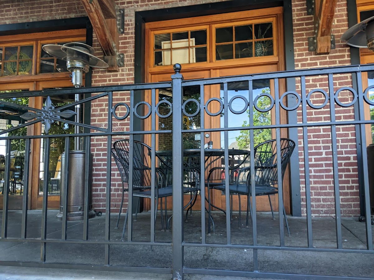 Hammontree's Grilled Cheese Exterior Photo - Hammontree's Grilled Cheese Bars in Fayetteville, AR