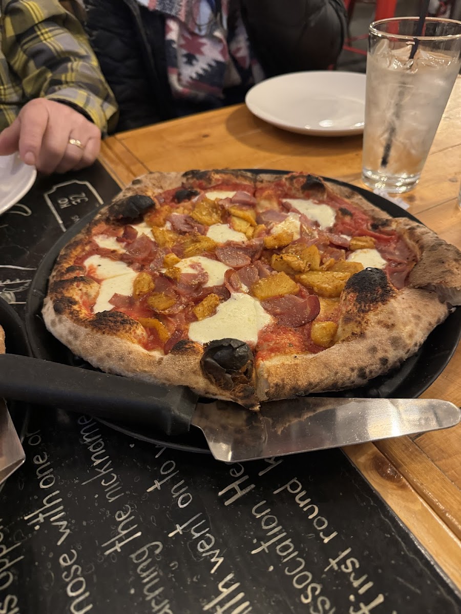 Hard Knox Pizza Bearden Food Photo - Hard Knox Pizza Bearden American in Knoxville, TN