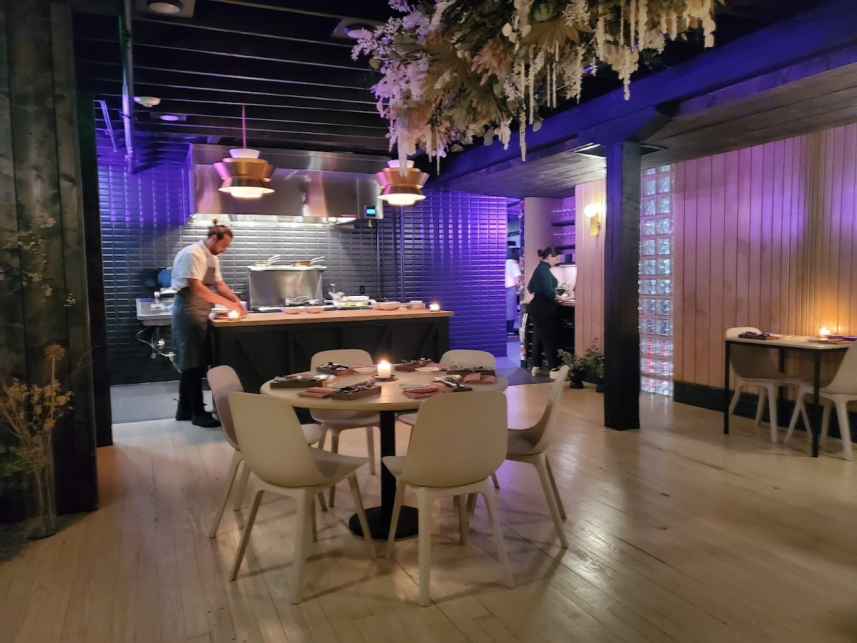 Heirloom at The 1907 Interior Photo - Heirloom at The 1907 Restaurant in Rogers, AR