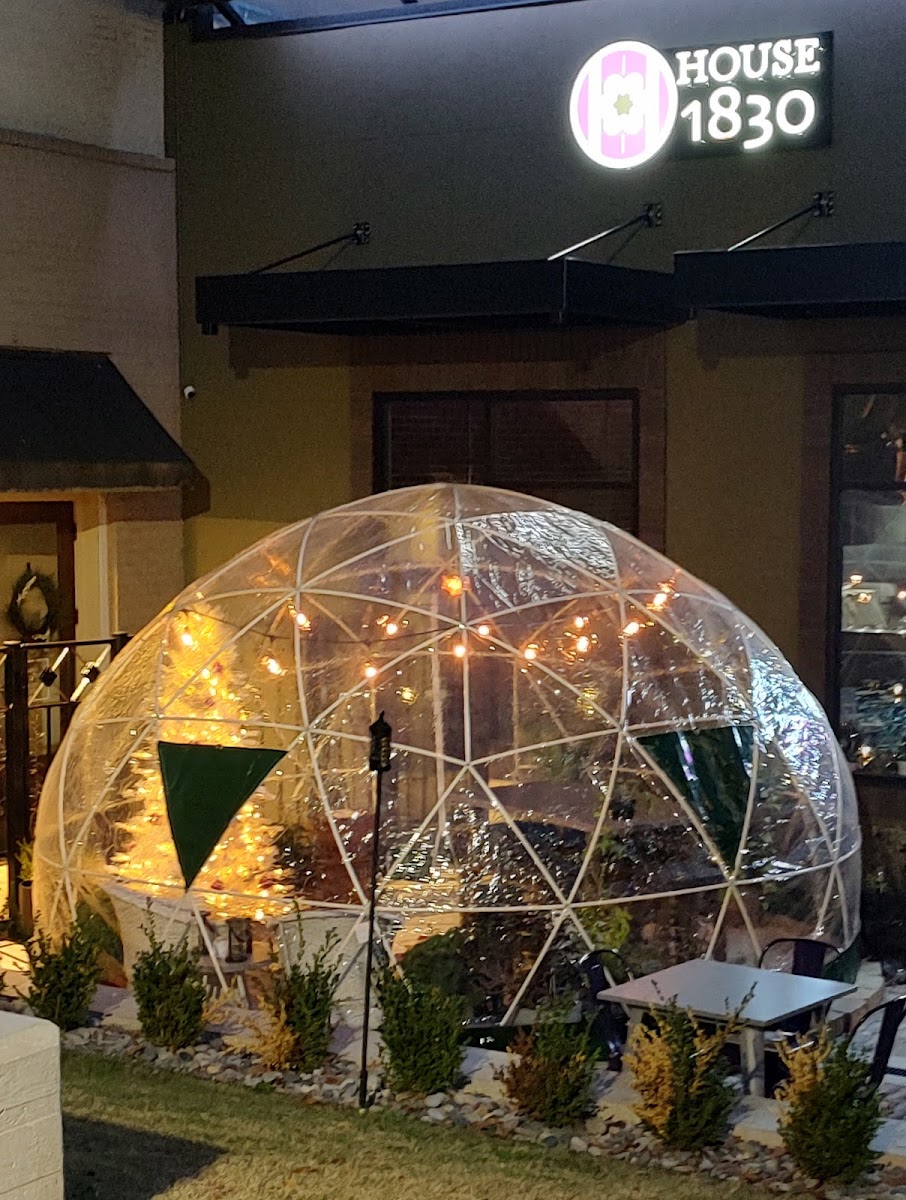 House 1830 Exterior Photo - House 1830 Restaurant in Rogers, AR