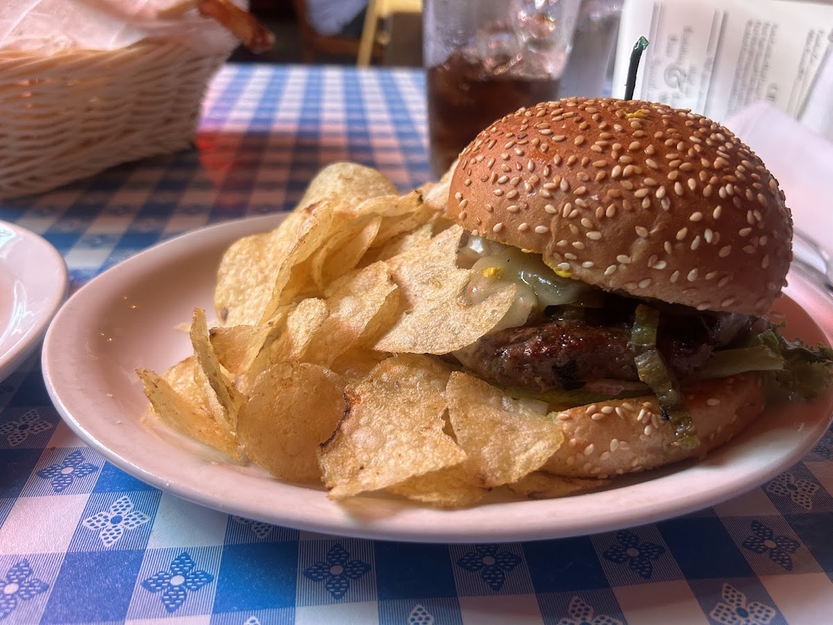 Hugo's Food Photo - Hugo's Bars in Fayetteville, AR