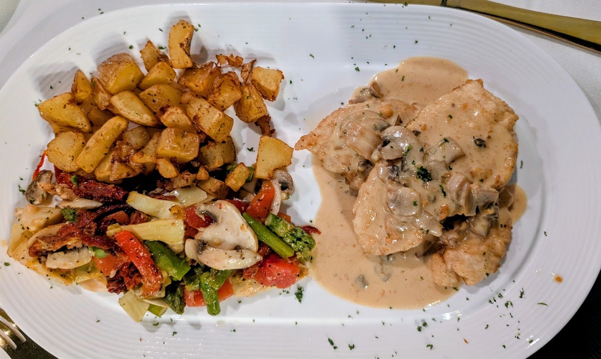 Isabellas Italian — Bentonville Food Photo - Isabellas Italian — Bentonville Italian in Bentonville, AR