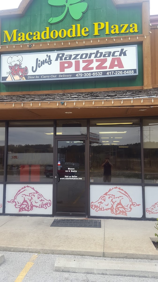 Jim's Razorback Pizza Exterior Photo - Jim's Razorback Pizza Pizza in Jane, MO