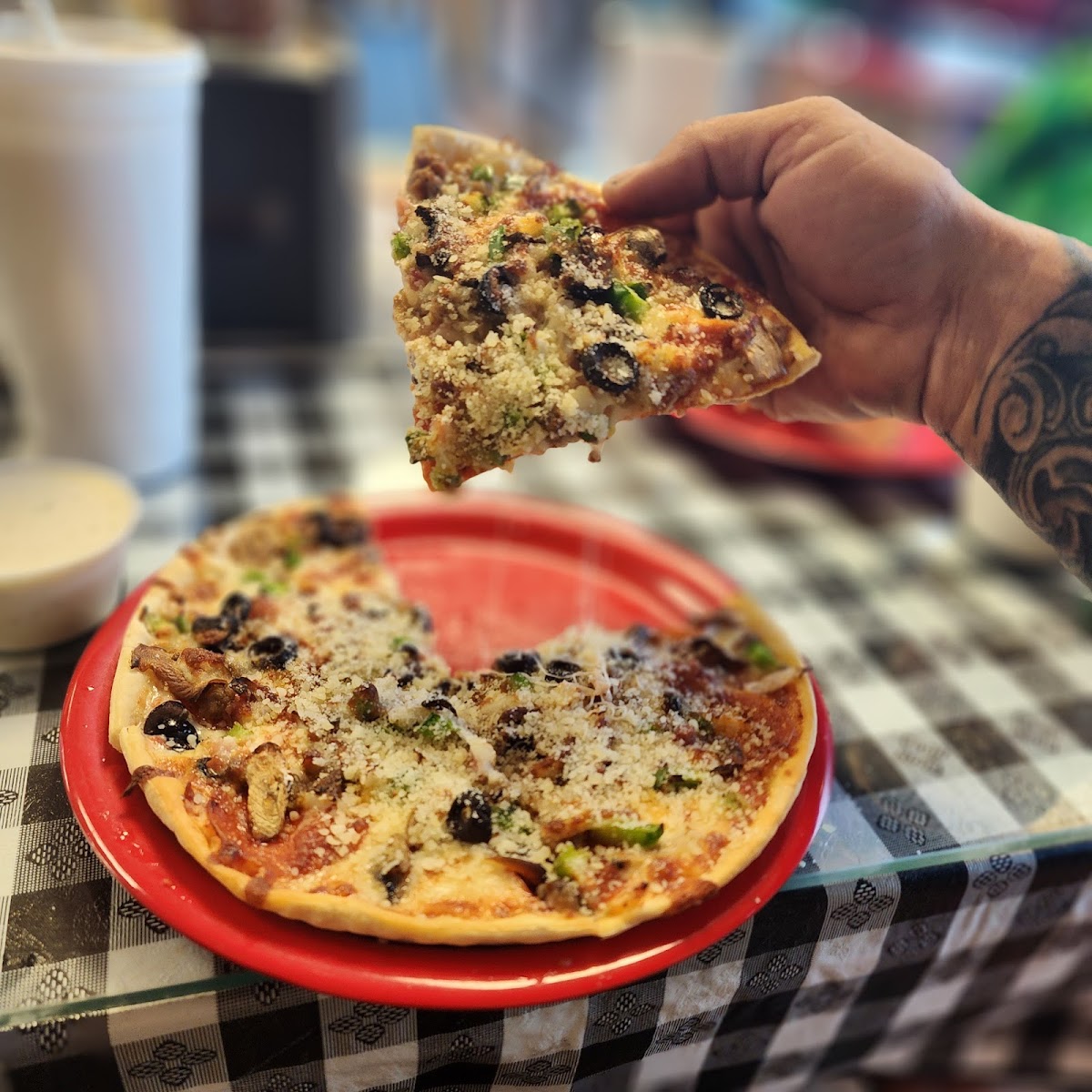 Jim's Razorback Pizza Food Photo - Jim's Razorback Pizza Pizza in Jane, MO