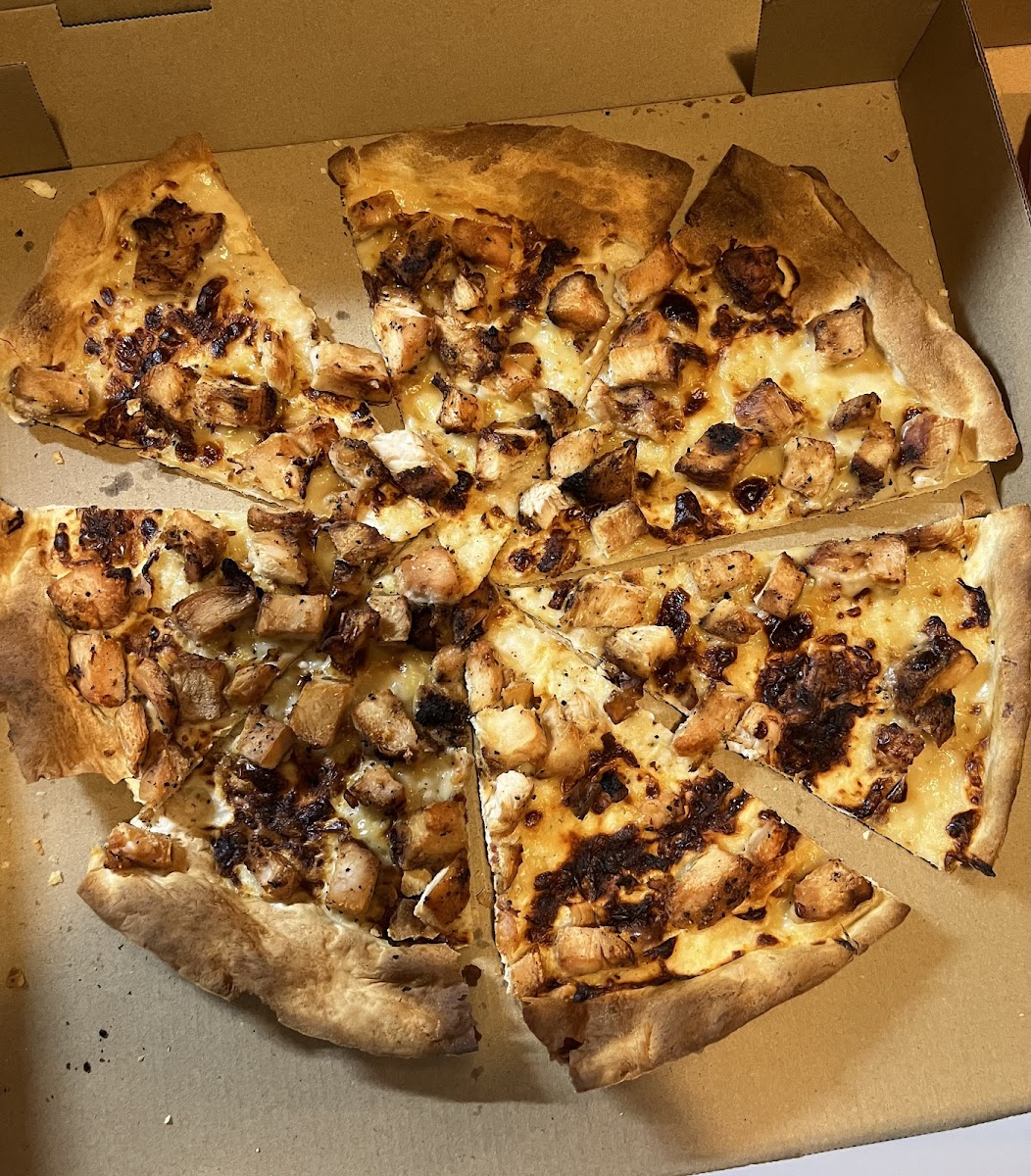 Jim's Razorback Pizza Food Photo - Jim's Razorback Pizza Pizza in Jane, MO