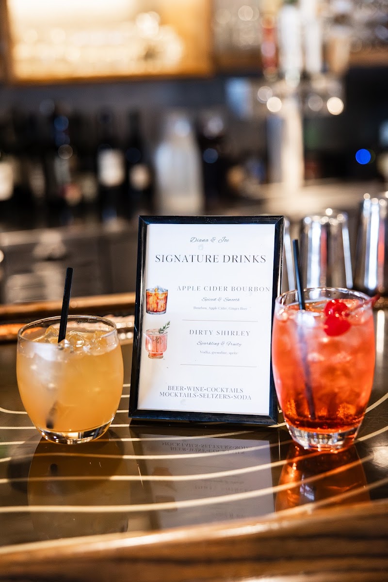 Lakepoint Restaurant and Event Center Drinks Photo - Lakepoint Restaurant and Event Center Restaurant in Bella Vista, AR