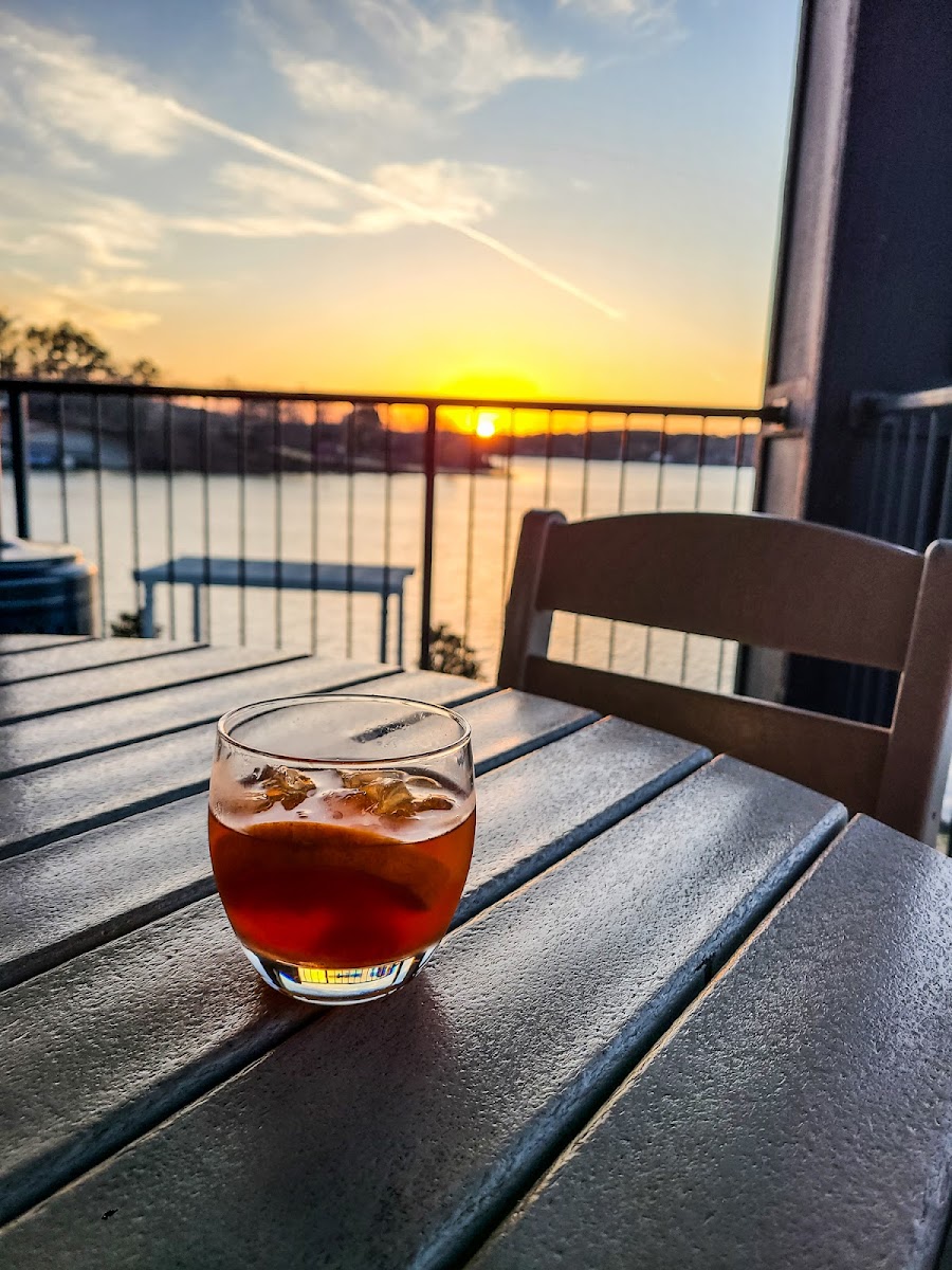 Lakepoint Restaurant and Event Center Drinks Photo - Lakepoint Restaurant and Event Center Restaurant in Bella Vista, AR