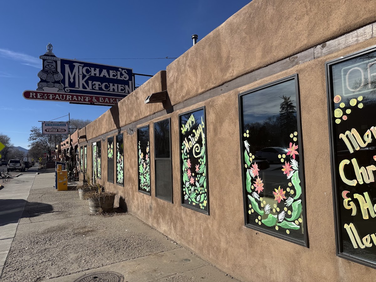 Michael's Kitchen Restaurant & Bakery Exterior Photo - Michael's Kitchen Restaurant & Bakery Bakery in Taos, NM