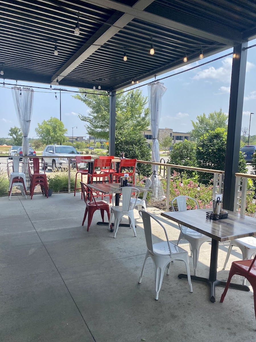 Mirabella's Table Exterior Photo - Mirabella's Table Bars in Rogers, AR