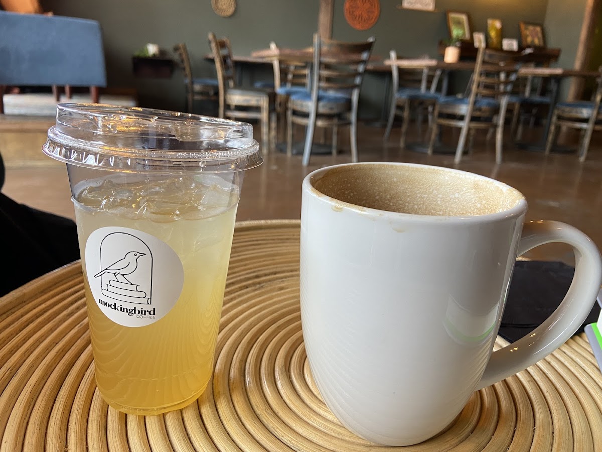Mockingbird Coffee Drinks Photo - Mockingbird Coffee Cafe in Jane, MO