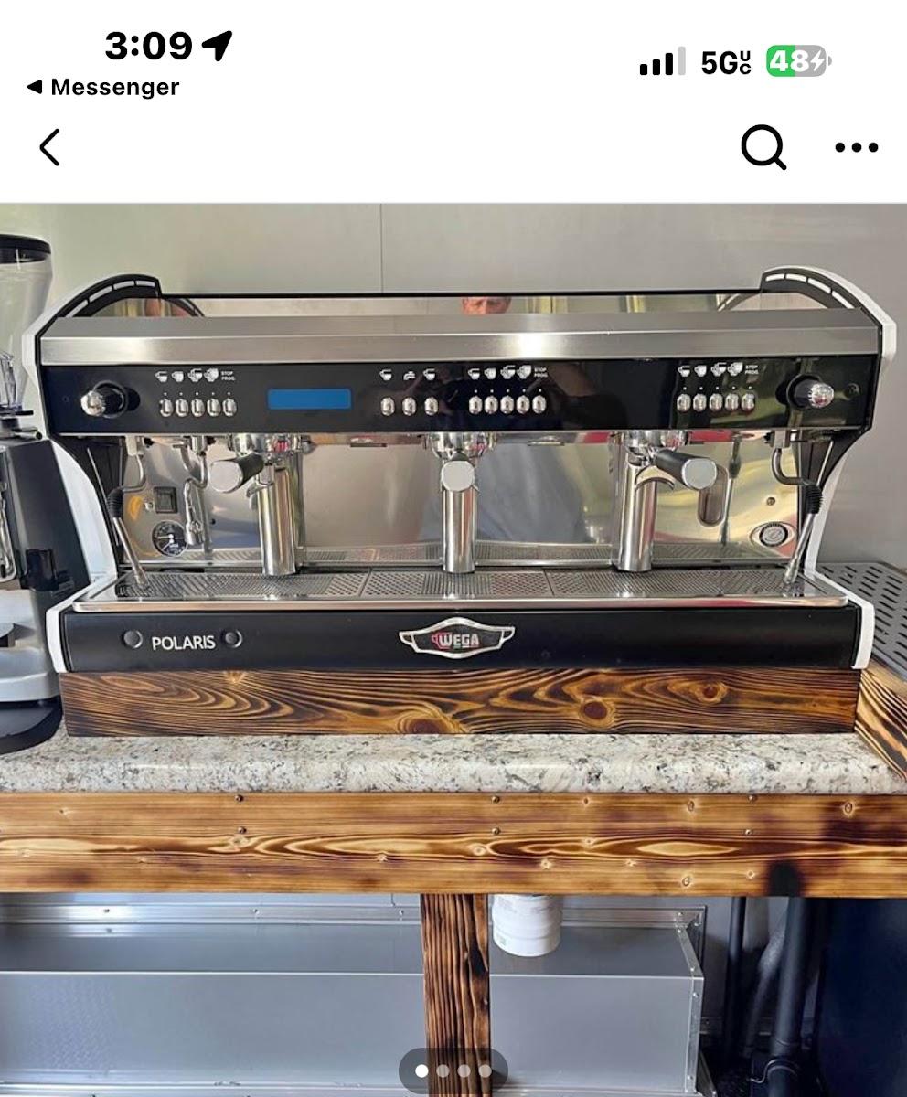 Nellie's Jellies Cafe Interior Photo - Nellie's Jellies Cafe Cafe in Bentonville, AR