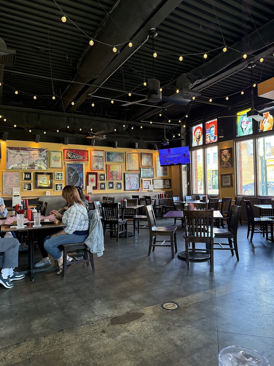 Neumeier's Rib Room Interior Photo - Neumeier's Rib Room Bar Food in Fort Smith, AR