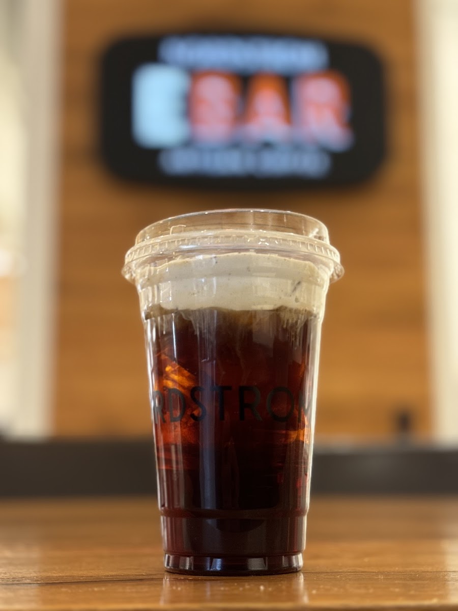 Nordstrom Ebar Artisan Coffee Drinks Photo - Nordstrom Ebar Artisan Coffee Cafe in Minnetonka, MN