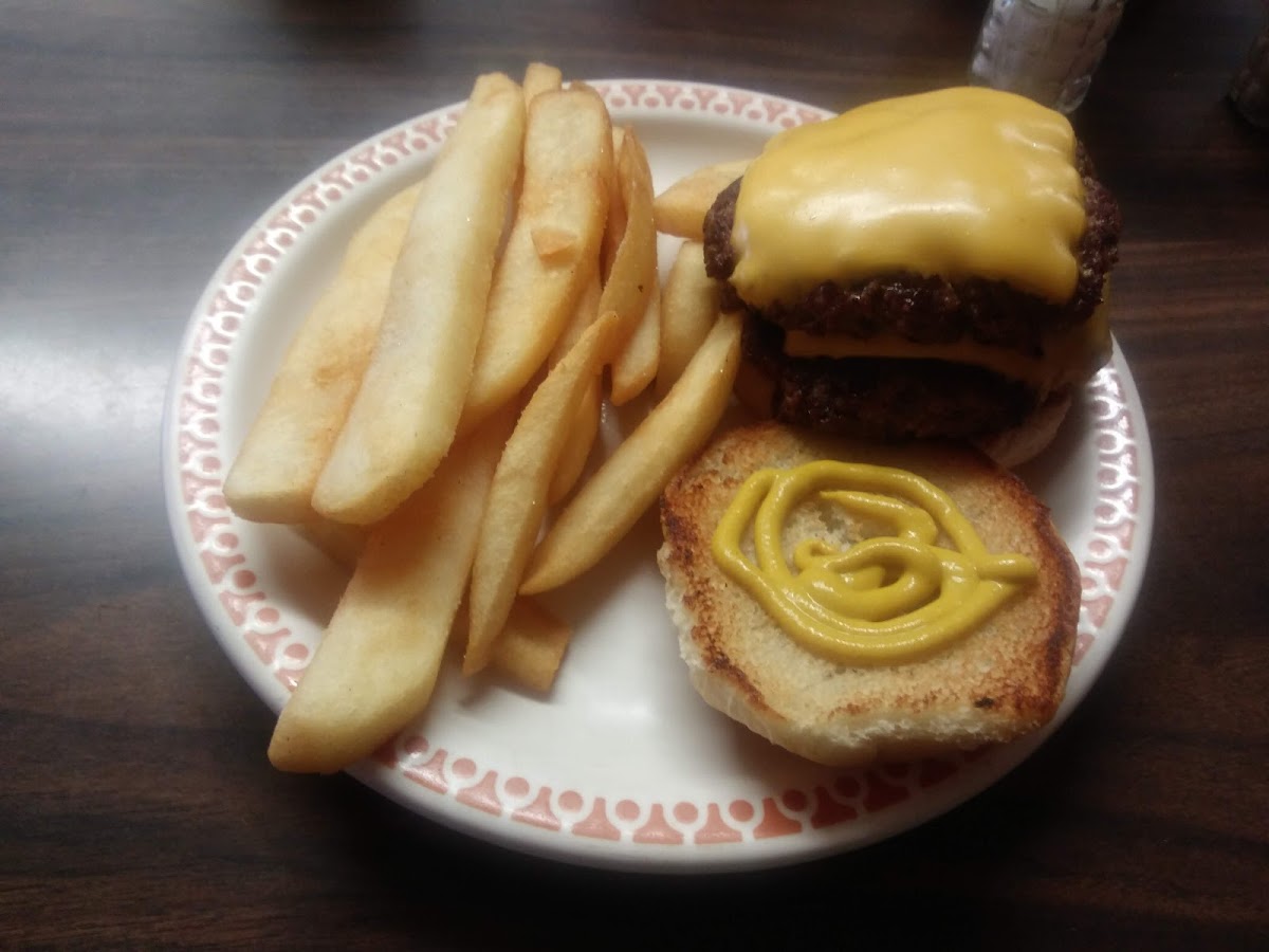 Old Barn Door Restaurant Food Photo - Old Barn Door Restaurant American in Sturgis, KY
