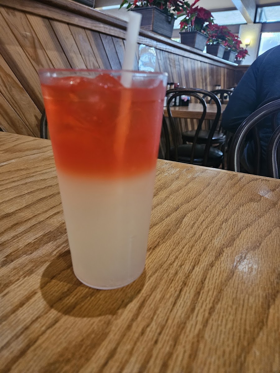 Roscoe's House of Chicken and Waffles Drinks Photo - Roscoe's House of Chicken and Waffles Soul Food in Inglewood, CA