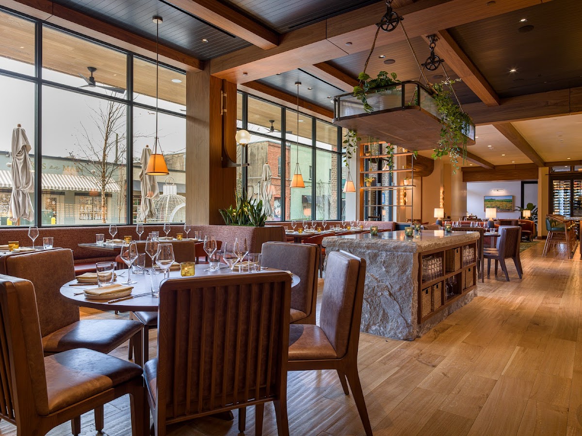 Sestina Interior Photo - Sestina Restaurant in Bentonville, AR