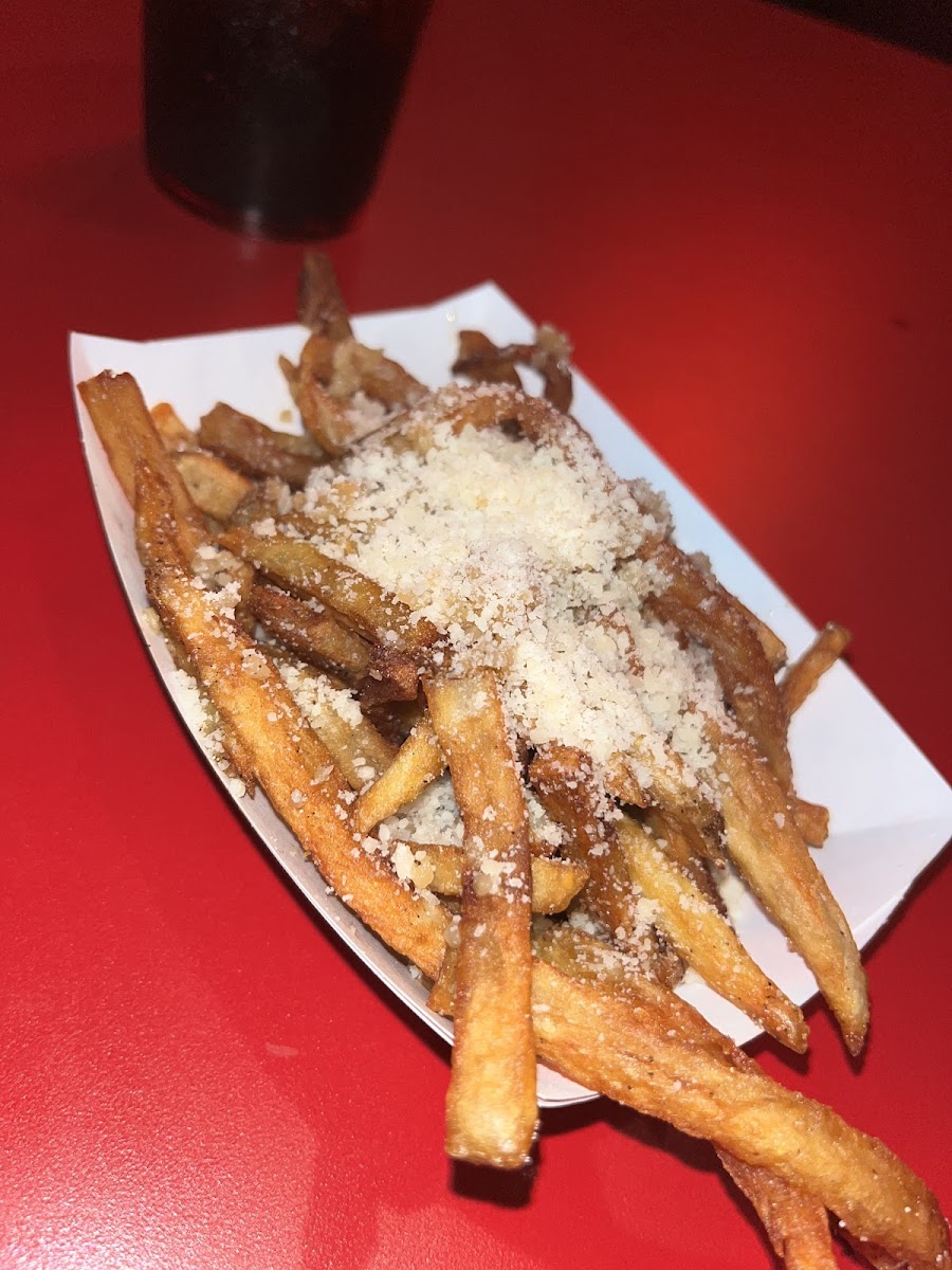 Smitty's Garage Burgers & Beer Food Photo - Smitty's Garage Burgers & Beer Burgers in Fayetteville, AR