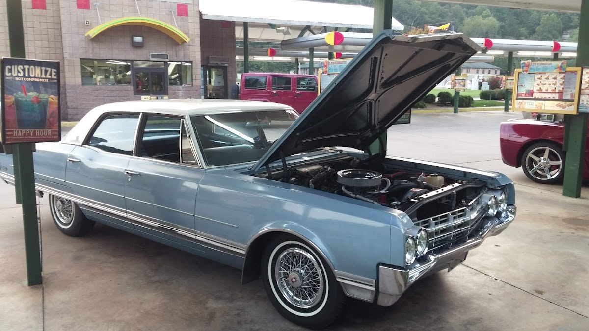 Sonic Drive-In Exterior Photo - Sonic Drive-In Restaurant in Bella Vista, AR