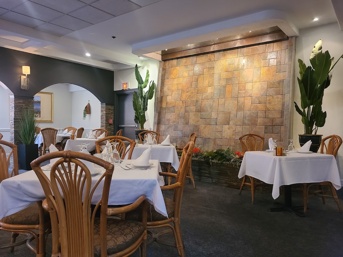 Spain Of Narragansett Interior Photo - Spain Of Narragansett Spanish in Narragansett, RI