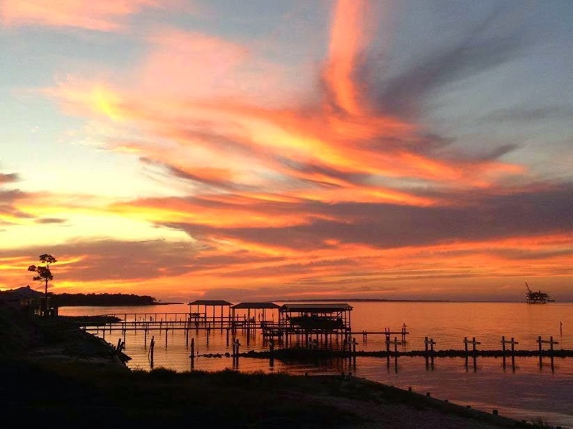 Tacky Jacks Fort Morgan Exterior Photo - Tacky Jacks Fort Morgan Seafood in Gulf Shores, AL