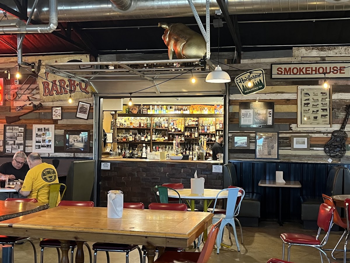 The Butcher BBQ Stand Interior Photo - The Butcher BBQ Stand BBQ in Wellston, OK