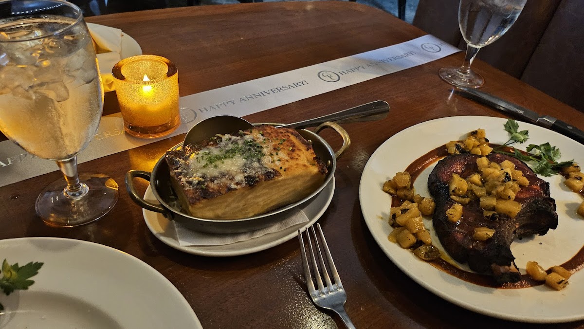 The Chicago Firehouse Restaurant Food Photo - The Chicago Firehouse Restaurant Bar & Grill in Chicago, IL