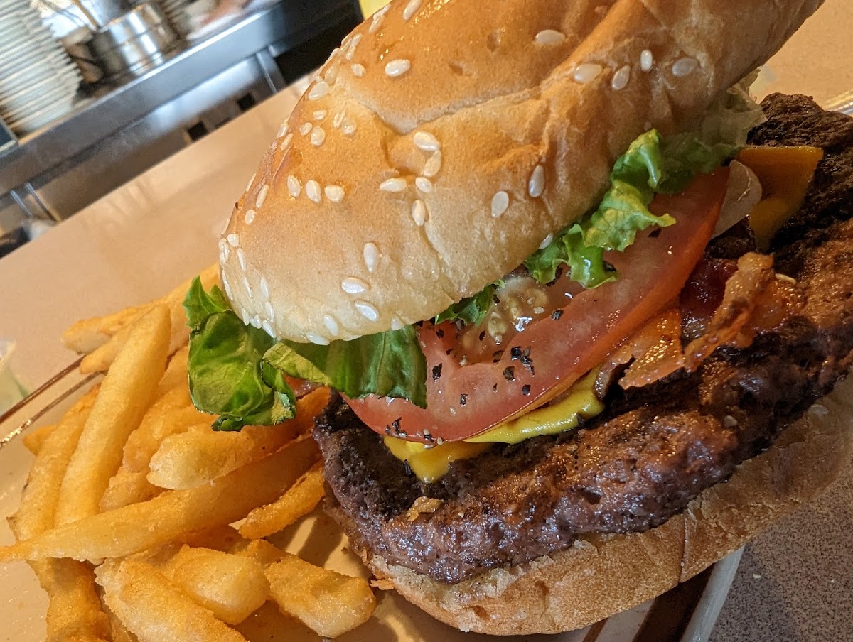 The Crown Railroad Café Food Photo - The Crown Railroad Café Diner in Flagstaff, AZ