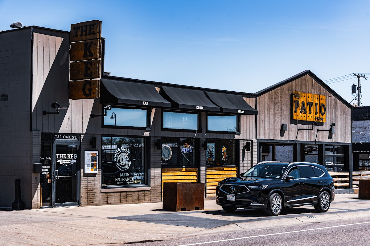The Keg & The Patio Exterior Photo - The Keg & The Patio Sports Bar in Wisconsin Dells, WI