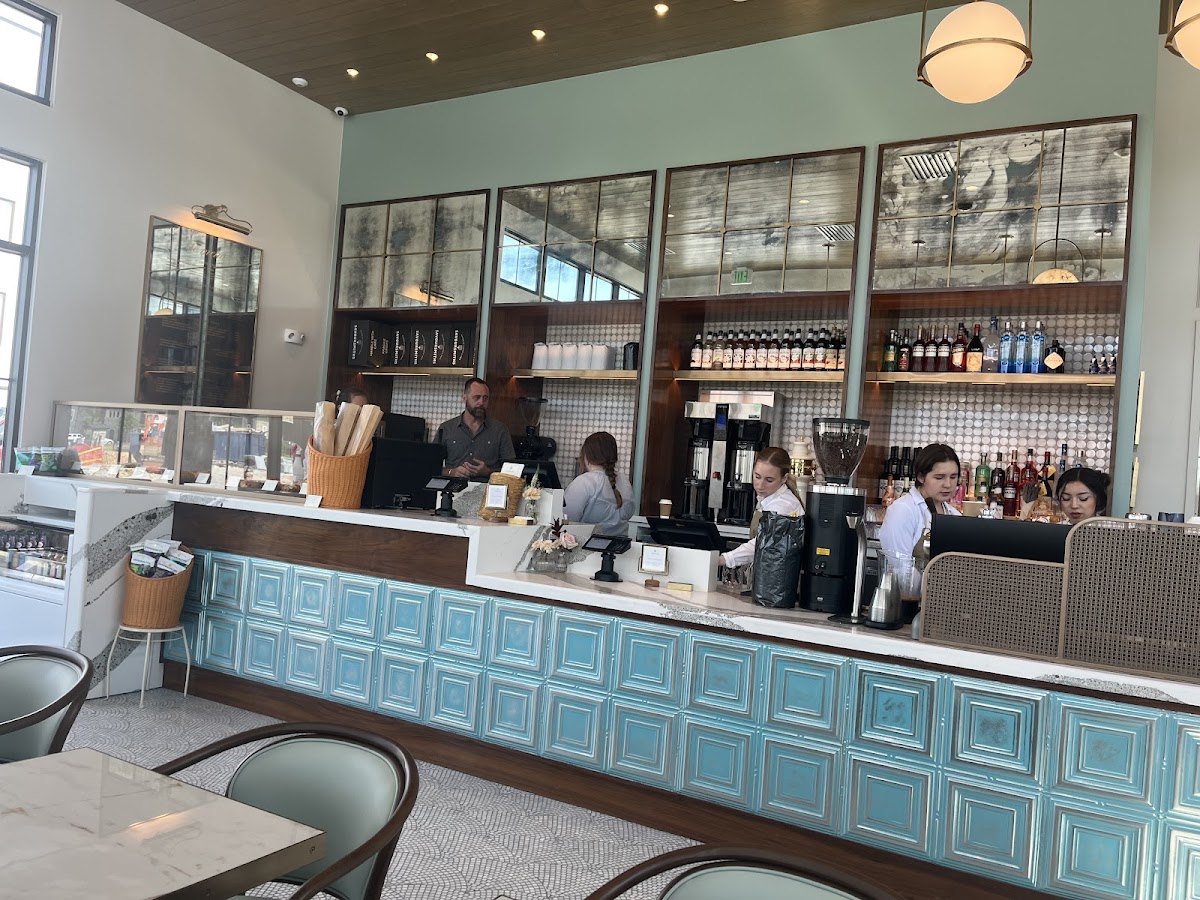 Un Deux Trois Café Interior Photo - Un Deux Trois Café Bakery in Rogers, AR