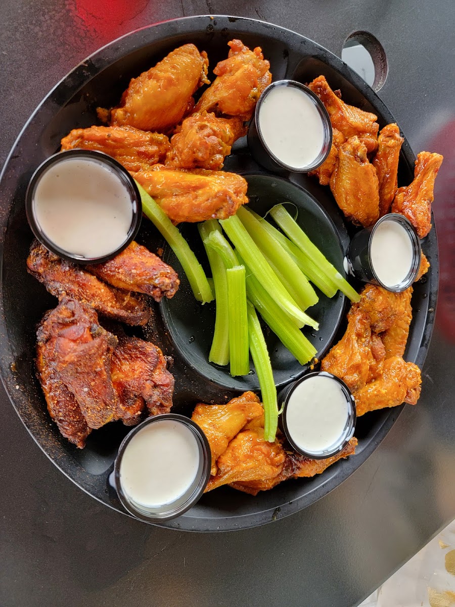 Wild Wing Cafe Food Photo - Wild Wing Cafe Chicken in Powell, TN